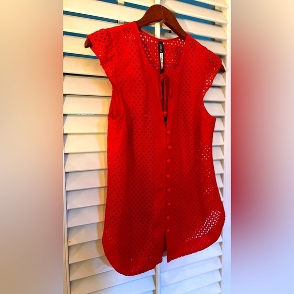 NWT Plenty by Tracy Reese beautiful red eyelet blouse Size Small - Picture 6 of 13